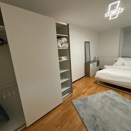 The Alps 1 Apartment